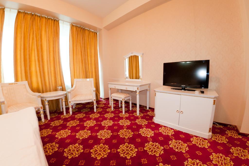 Complex Aristrocratos Hotell Mamaia Eksteriør bilde