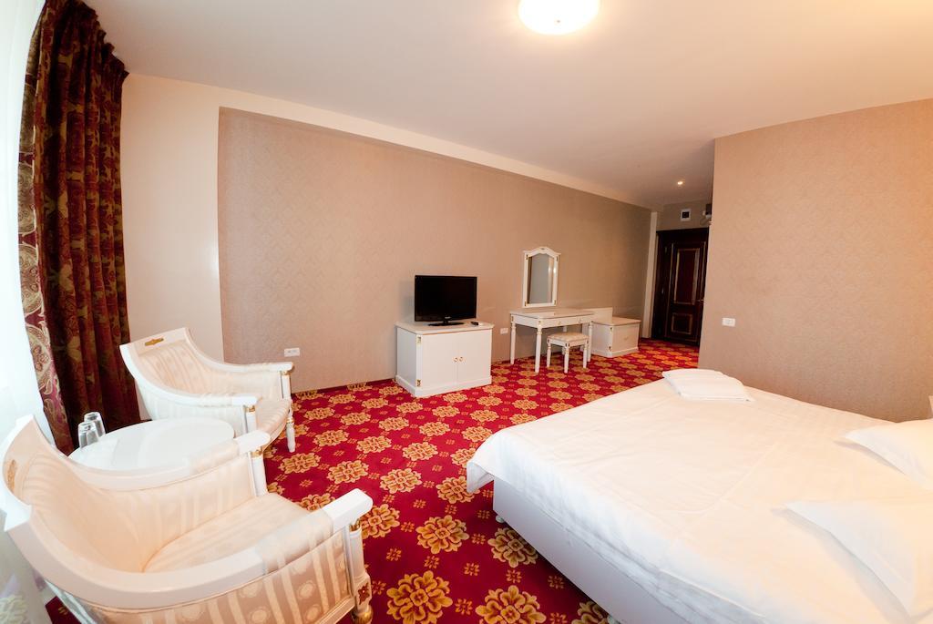 Complex Aristrocratos Hotell Mamaia Eksteriør bilde