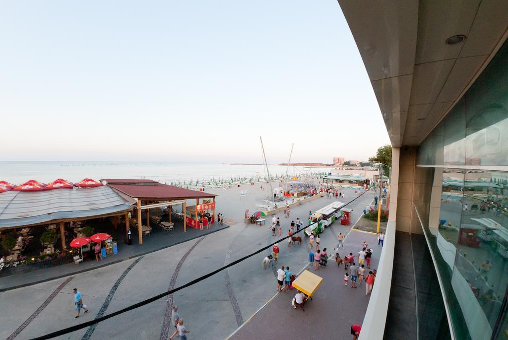 Complex Aristrocratos Hotell Mamaia Eksteriør bilde